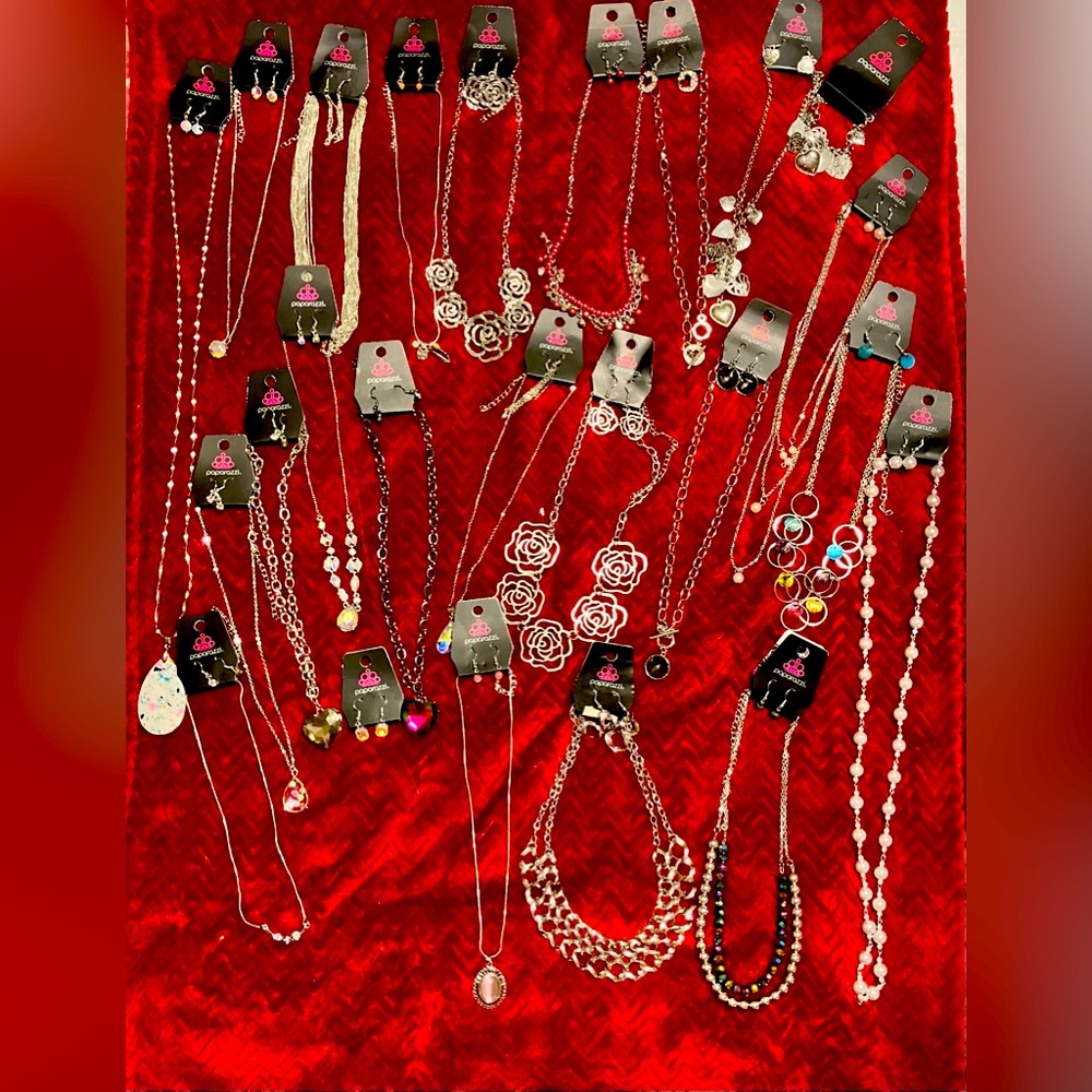 Paparazzi Necklaces with Earrings